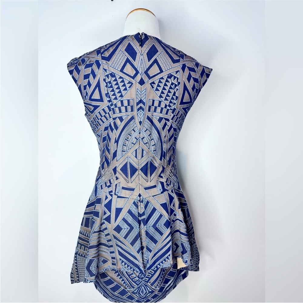 BCBGMaxAzria Abstract Dress - Picture 3 of 9